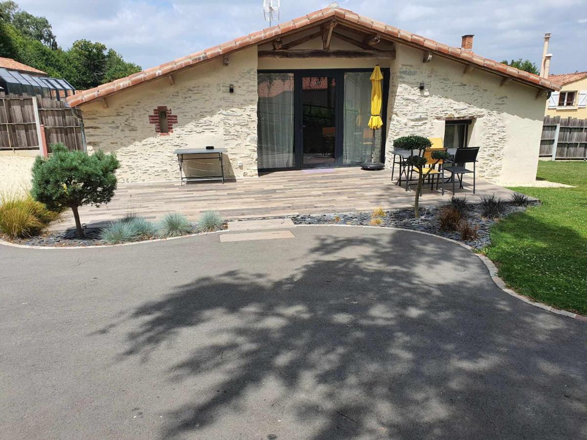 Gite De La Coliniere 4 Personnes Le Boupere Bagian luar foto